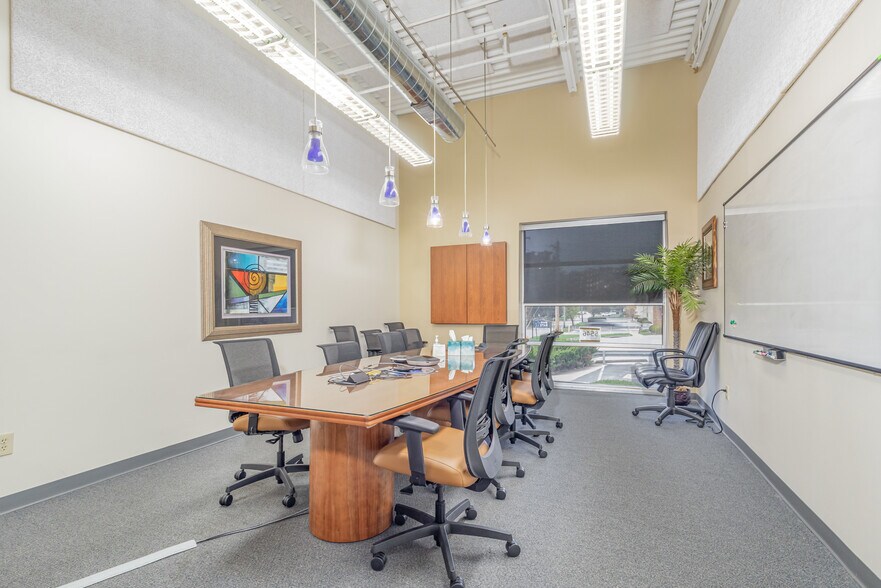 More Photos Of 5546 Fair Ln, Fairfax Office For Lease