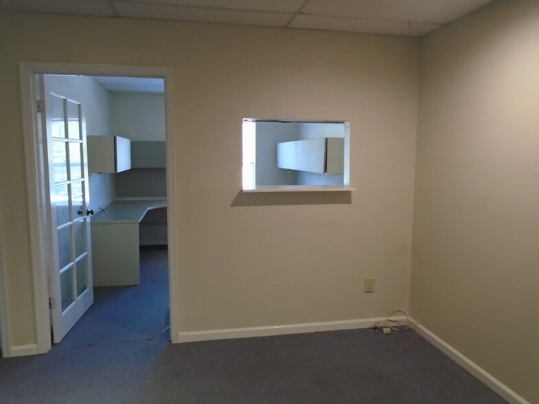 More Photos Of 1090 Adams St, Benicia Loft Creative Space For Lease