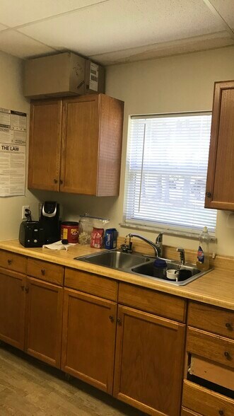 More Photos Of 1101 E Broadway St, Oviedo Office For Lease
