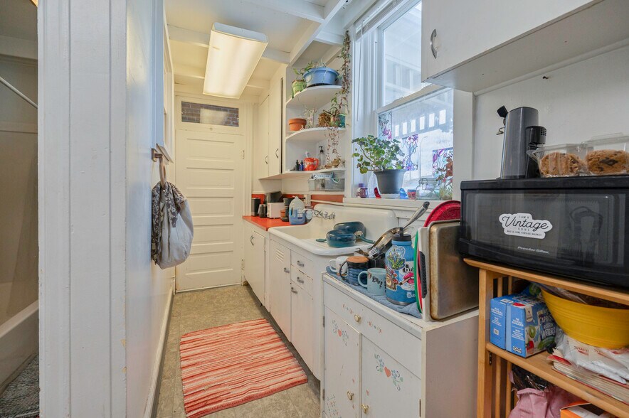 More Photos Of 504 Breckenridge St, Helena Apartments For Sale