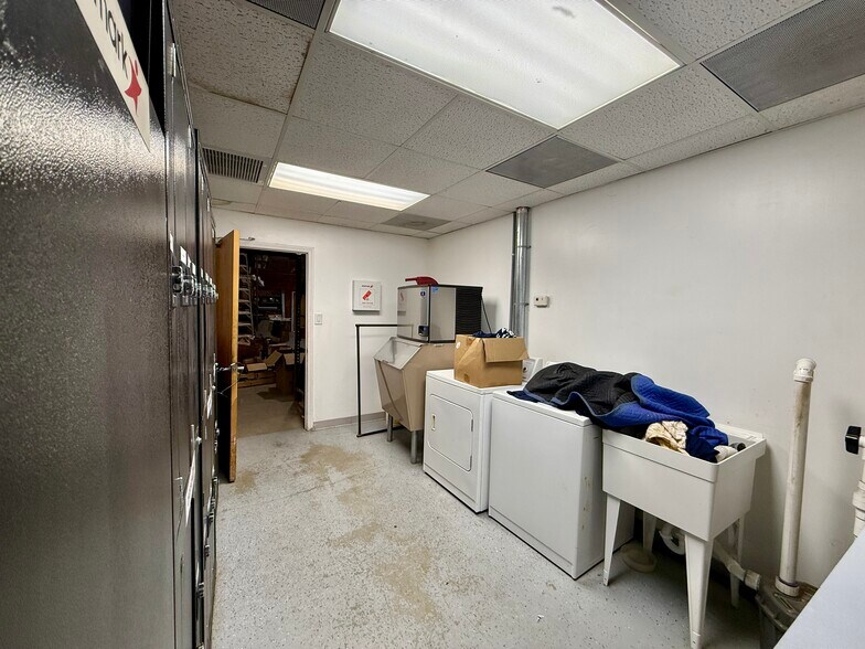 More Photos Of 7718 NC 22 Hwy, Carthage Warehouse For Lease