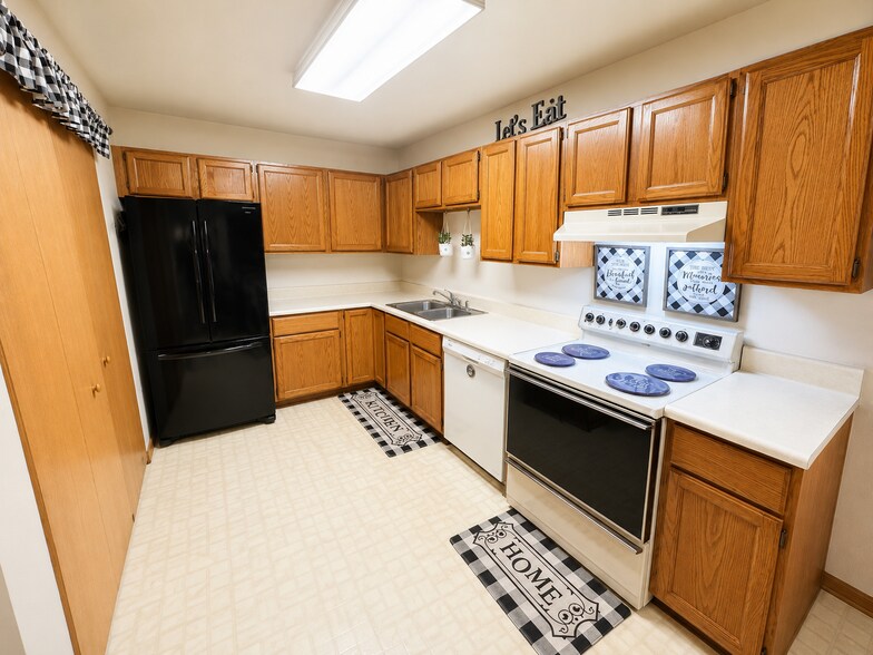 More Photos Of 48 Eastland Dr, Belleville Multifamily For Sale