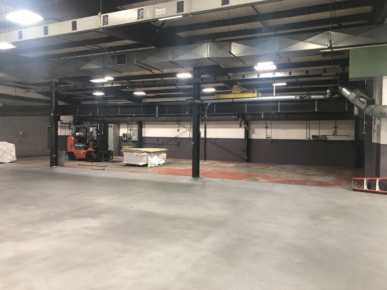 More Photos Of 1412 Ohio Ave, Lawrence Industrial For Sale