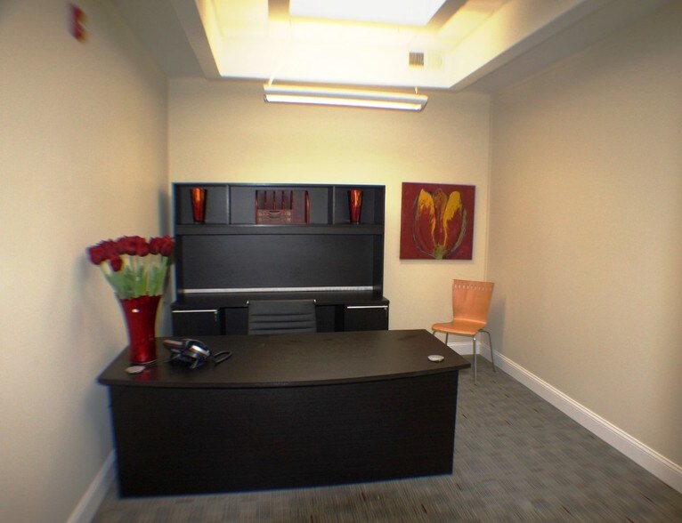 More Photos Of 306 Washington St, Hoboken Office For Lease