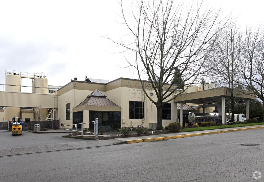 Primary Photo Of 19550 SW 97th Ave, Tualatin Manufacturing For Lease