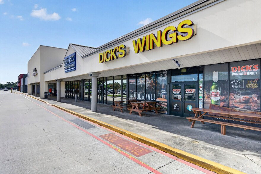More Photos Of 14286 Beach Blvd, Jacksonville Beach General Retail For Sale