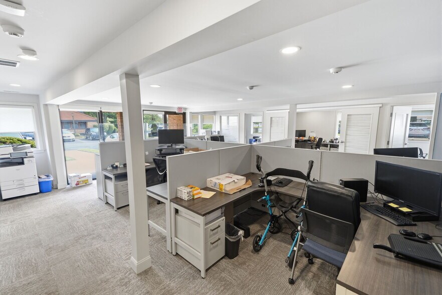 More Photos Of 402 Middletown Blvd, Langhorne Medical For Sale
