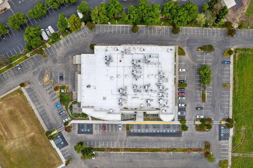 More Photos Of 2441 Constitution Dr, Livermore Research And Development For Lease