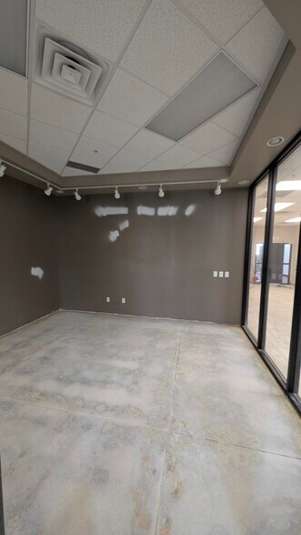 More Photos Of 406-454 W 800 N, Orem Unknown For Lease