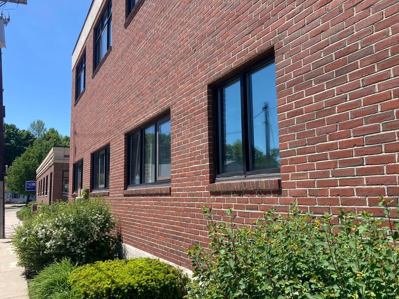 More Photos Of 550 Forest Ave, Portland Office For Lease