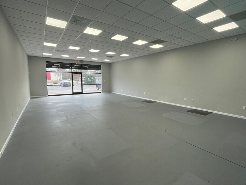 More Photos Of 900 W Ehringhaus St, Elizabeth City Storefront Retail Office For Lease