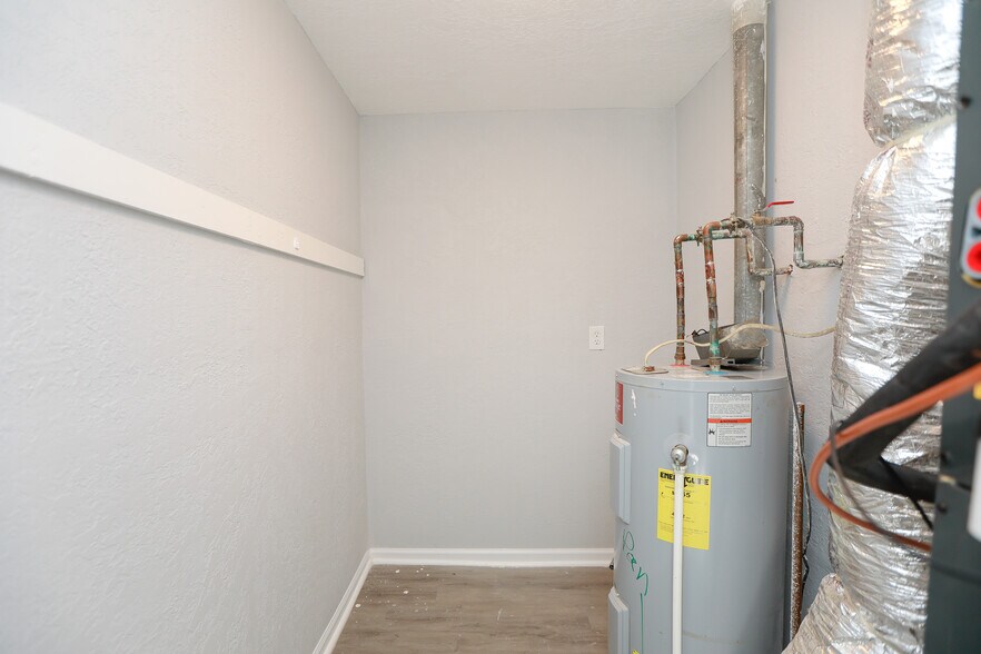 More Photos Of 401 Maryland Ave, Portsmouth Apartments For Sale