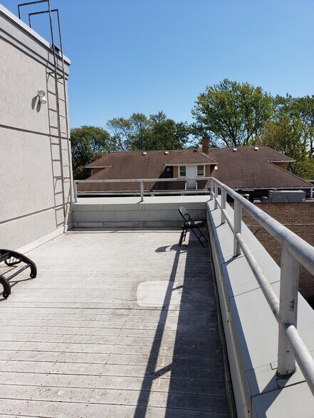 More Photos Of 7880 N. Lincoln Ave, Skokie Medical For Sale