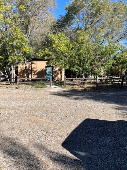 More Photos Of 1804 E College Blvd, Roswell General Retail For Sale