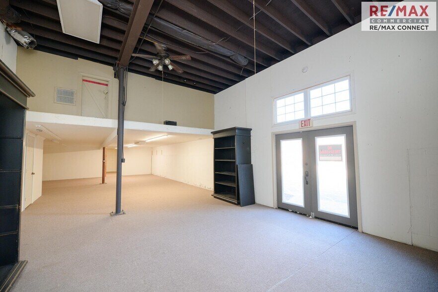 More Photos Of 5333 George Washington Mem Hwy, Yorktown Freestanding For Lease