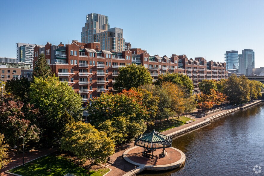 More Photos Of 4 Canal Park, Cambridge Apartments For Sale