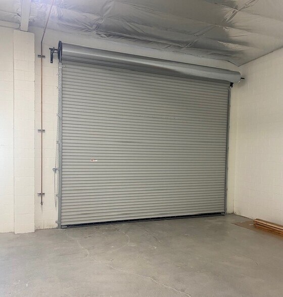 More Photos Of 8030 Freestone Ave, Santa Fe Springs Manufacturing For Lease