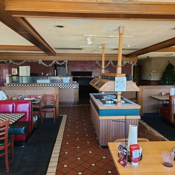 More Photos Of 307A Highway 49, Byron Restaurant For Lease