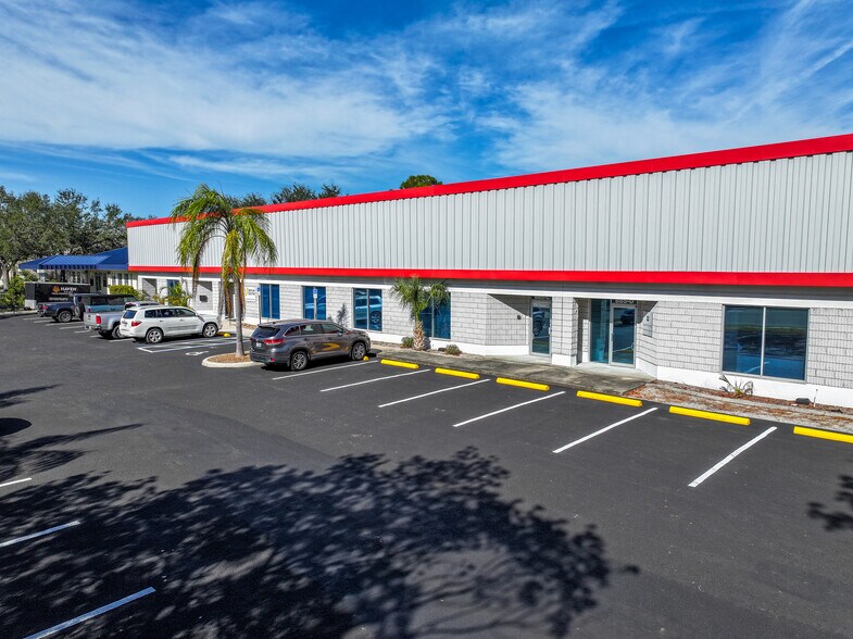 More Photos Of 885 Tallevast Rd, Sarasota Manufacturing For Lease