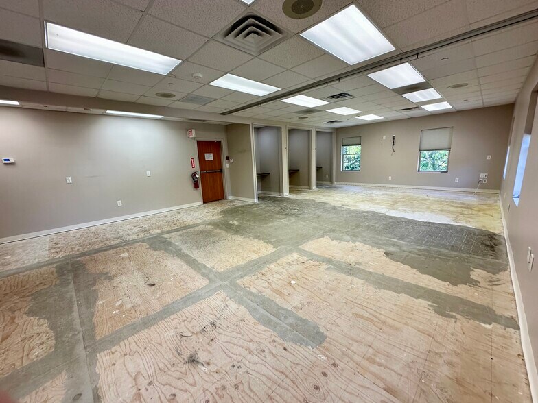 More Photos Of 901 State Rt 23 S, Pompton Plains Office For Lease