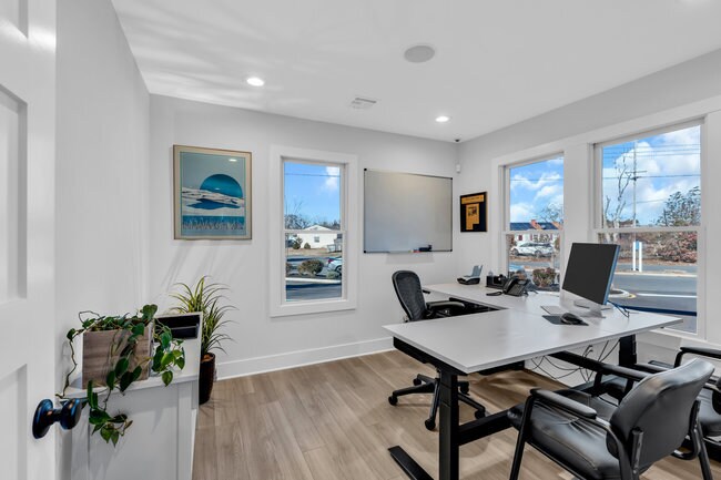 More Photos Of 184 Chambersbridge Rd, Brick Medical For Sale