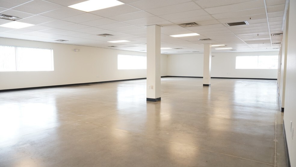 More Photos Of 2121 E Tropicana Ave, Las Vegas Office For Sale