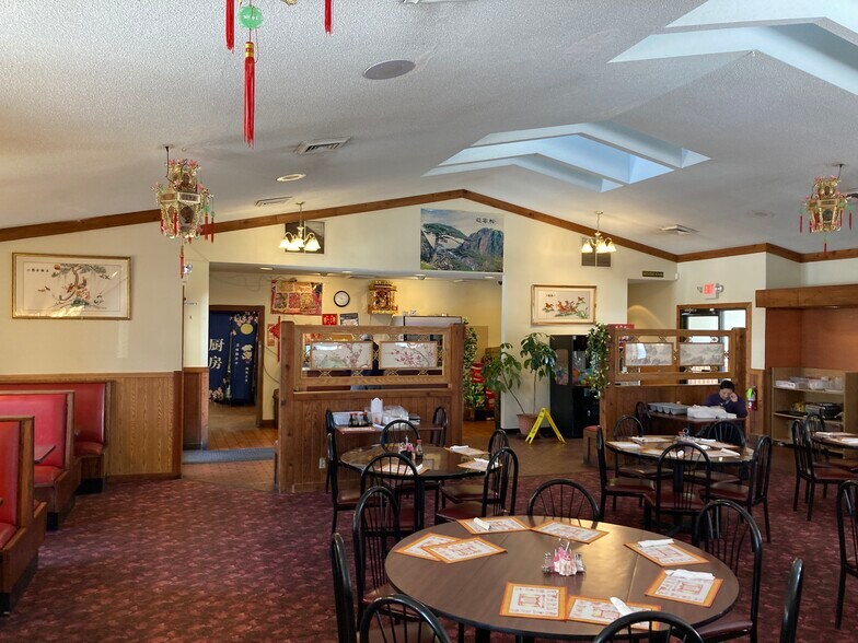 More Photos Of 1623 London Rd, Duluth Restaurant For Sale