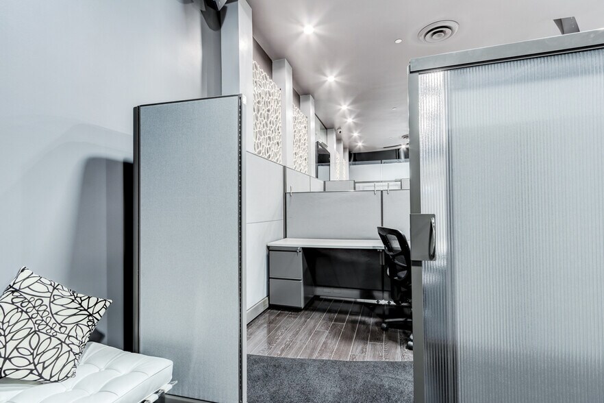 More Photos Of 17528-17588 E Rowland St, City Of Industry Light Distribution For Lease