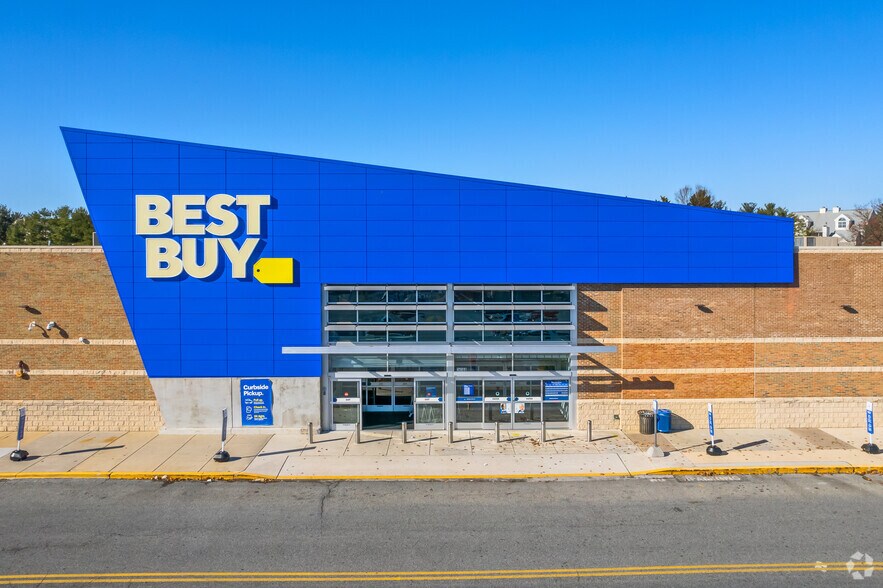 More Photos Of 14050-14368 Baltimore Ave, Laurel Unknown For Lease