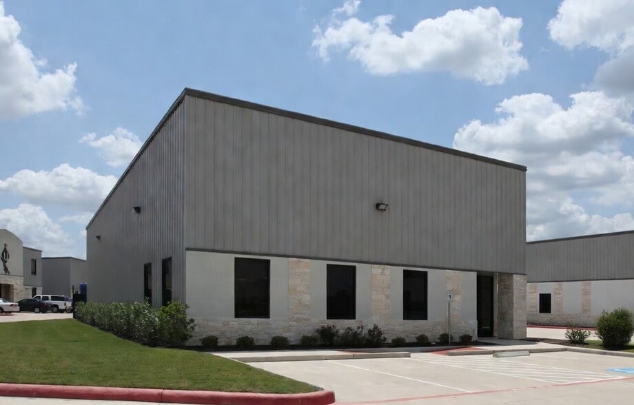 Primary Photo Of 1333 Price Plaza Dr, Katy Warehouse For Lease