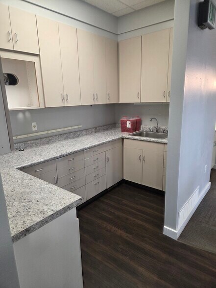 More Photos Of 1455 400 E Suite 3A, Logan Healthcare For Lease