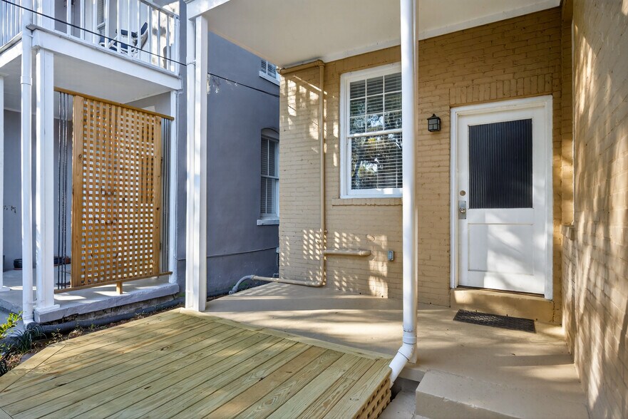 More Photos Of 923 E Park Ave, Savannah Apartments For Sale