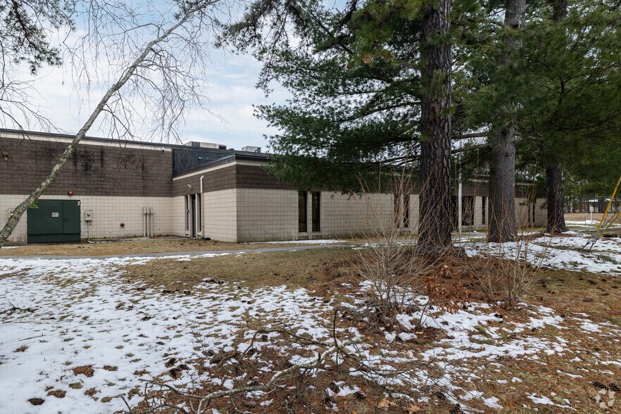 More Photos Of 7 Northern Blvd, Amherst Industrial For Sale