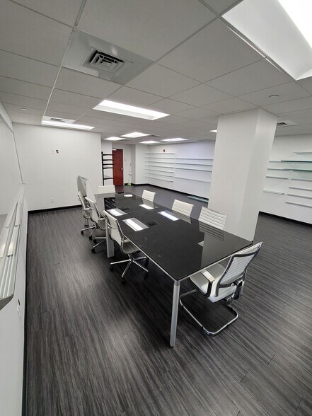 More Photos Of 135 Pinelawn Rd, Melville Office For Lease