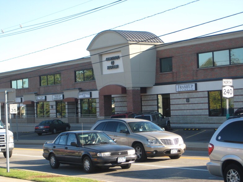 Primary Photo Of 4511 Harlem Rd, Amherst Office For Lease