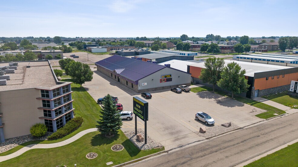 More Photos Of 3100 8th St S, Moorhead Freestanding For Sale