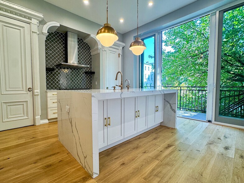 More Photos Of 11A Arlington Pl, Brooklyn Apartments For Sale