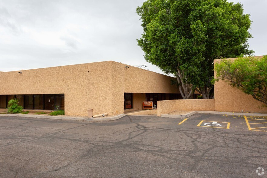 More Photos Of 7330 E Earll Dr, Scottsdale Office For Lease