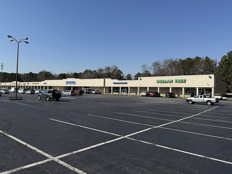 Primary Photo Of 5265 Lawrenceville Hwy NW, Lilburn Storefront For Lease