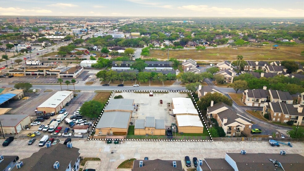 More Photos Of 5502 Burnham Dr, Corpus Christi Loft Creative Space For Lease