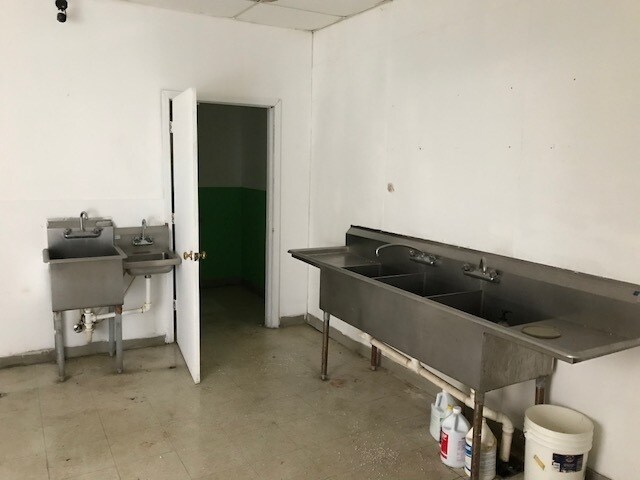 More Photos Of 1167 College Blvd, Pensacola Convenience Store For Sale