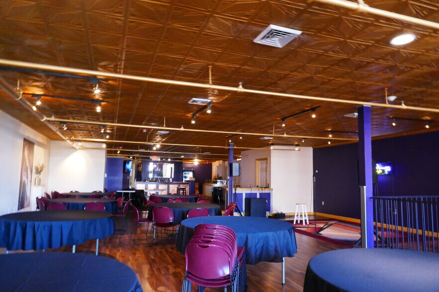 More Photos Of 9 N Loudoun St, Winchester Office For Sale