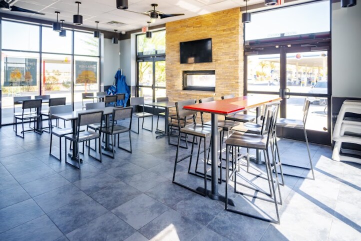 More Photos Of 42350 Jefferson St, Indio Fast Food For Sale