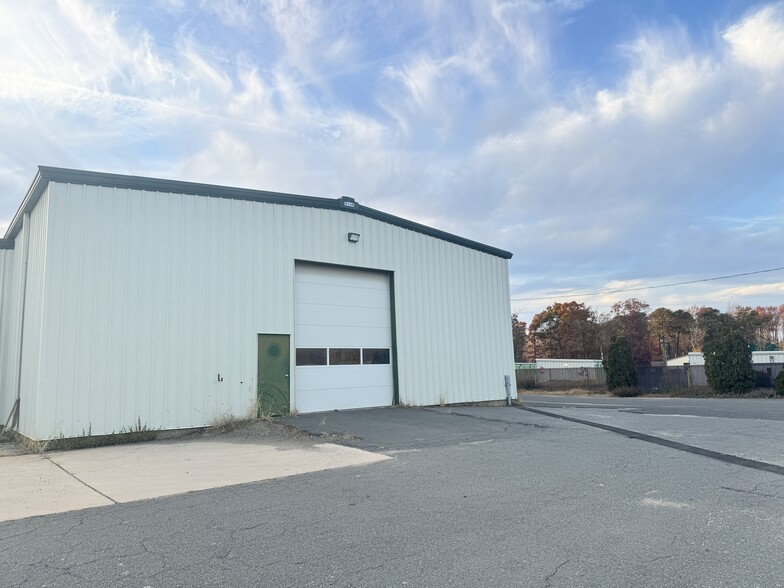 Primary Photo Of 1628 Wyckoff Rd, Wall Township Freestanding For Lease