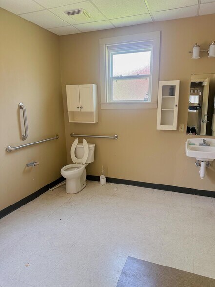 More Photos Of 1802 Franklin St, North Little Rock Specialty For Sale