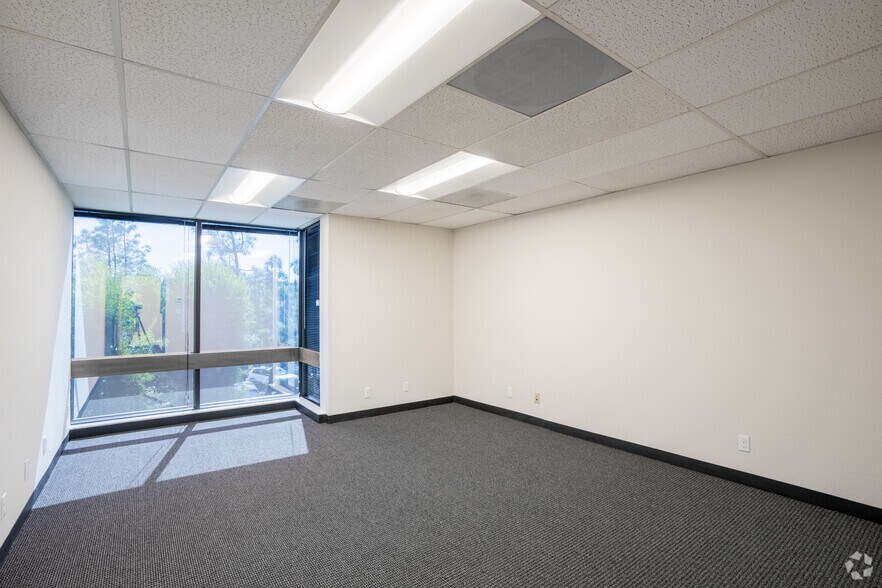 More Photos Of 3914 Murphy Canyon, San Diego Unknown For Lease