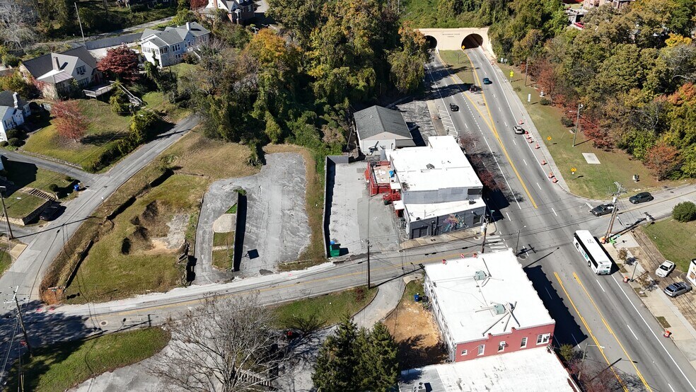 More Photos Of 3116 Brainerd Rd, Chattanooga Freestanding For Sale