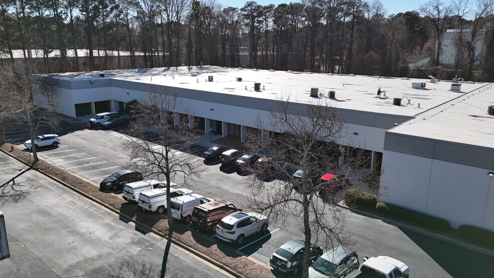 More Photos Of 2020-2026 Weems Rd, Tucker Unknown For Lease