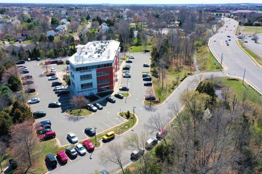 More Photos Of 8551 Rixlew Ln, Manassas Office For Lease