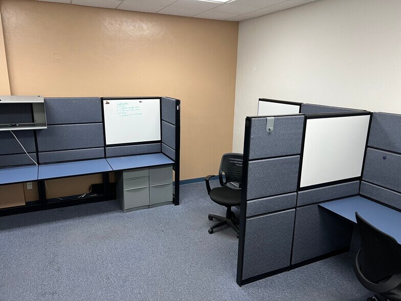 More Photos Of 1908-1910 NW 67th Pl, Gainesville Light Manufacturing For Sale